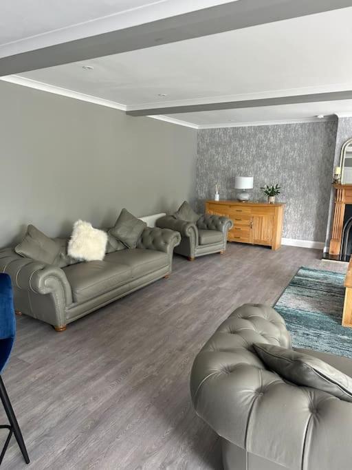 Cameron Coach House Modern Property In Murrayfield เอดินบะระ ภายนอก รูปภาพ